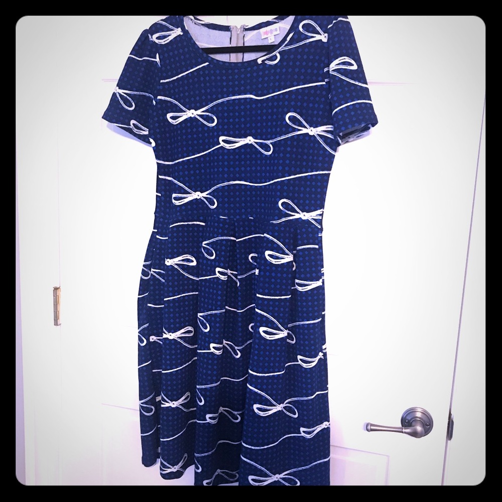 Lularoe Bow Detailed Amelia Dress